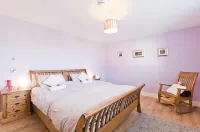 Modern Homestay Rooms 15 Minutes to Dublin Airport Hotels near Aircoach