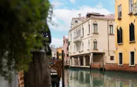 Maison Venezia | UNA Esperienze Hotels near Coop Querini CASTELLO