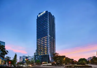 Wanda Moments Hotels near The Site Museum of Former Zhejiang Customs