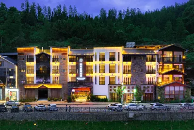 Manyuan Resort Hotel Hotels near Junsheng Sand and Stone Painting Cultural and Creative Park