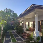 Srinadi Guest House Hotel dekat Dermaga Lovina