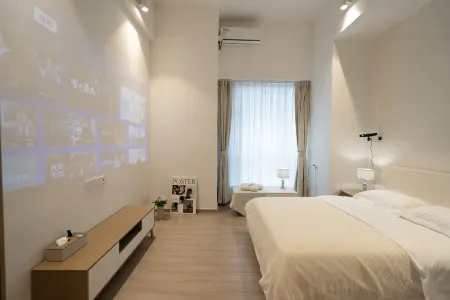 Huajia LOFT Executive Apartment (Shenzhen Tanglang Metro Station)