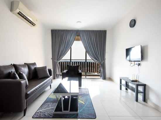 Comfy 3BR Apt @ KSL Daya Near IKEA Tebrau, Parking Rooms