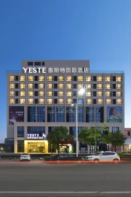 Ast International Hotel (Beijing Oriental Yuyong Plaza) Hotels near Longshan Station