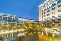 Suzhou Central Hotel Hotels near Levi's