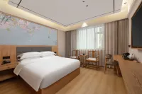 Chongqing Boyi Yunshang Hotel (Wanzhou No.2 Middle School Branch) Hotels near Golden Mountain Temple