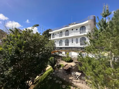 Otel Hotel Dalat Hoteles en Dalat