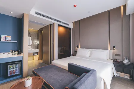 Atour Hotel (Ningbo Jishigang Aolai)