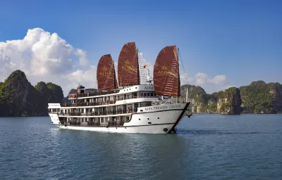 Alisa Cruise Halong