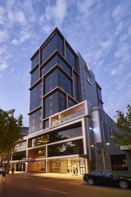 Doubletree by Hilton Perth Northbridge Hoteles cerca de BelleVue Ballroom