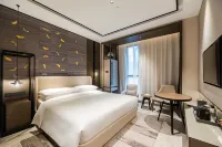 Yun He Ye Bo Hotel (Shanghai Pudong International Airport) Отели рядом с достопримечательностью «Пляж в Южном Хуэй-Син-Сити»