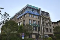 City Comfort inn(CITY OF FLOWER KUNMING) Hotels near Fun Xingqiu Qinzi Mengchong Wan Chuang Amusement Park