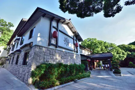 Putuo Mountain Villa