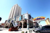 Manzhouli Grand Hotel Отели рядом с достопримечательностью «Китайско-российская торговая пешеходная улица»