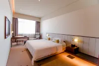 Weihaiwei Hotel Hoteles cerca de Huaxia City