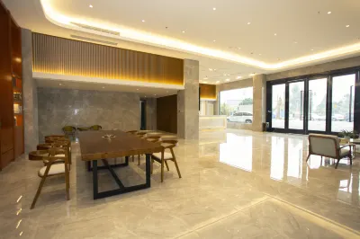 Yifu Apartment Hotel Hotels near MinZhong ShangYeJie