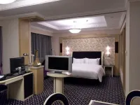 Dynasty Hotel Hotels near Peach Blossom Park