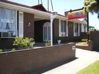 Colonial Lodge Motel Geelong Hotels in East Geelong