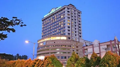 Borneo Royale Hotel Hotel berhampiran Basel Church Dewan