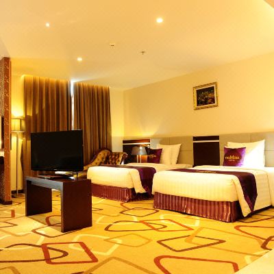 Deluxe Twin Room The Mira Hotel Promo Code