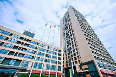 Victoria  Hotel  (Guangzhou South Railway Station Aoyuan Building) Hotels near Tianhougong Square