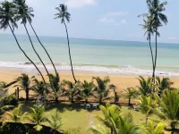 Ocean Queen Hotel Hotels in Wadduwa