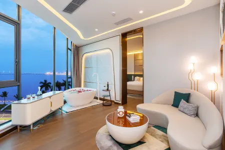 Qingmai S Seaview Hotel, Gongbei Lovers Road, Zhuhai