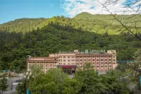 Celebrity Hotel (Jiuzhaigou Scenic Area) Hotels in Jiuzhaigou