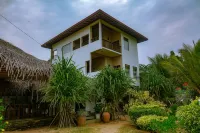 Harmony Beach Bungalows Hotels near Amanwella