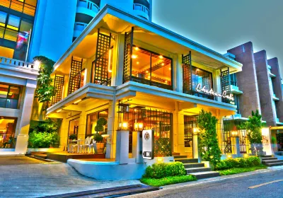 Chateau de Sukhumvit Hotels near Centric Scene Sukhumvit 64