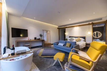 Yun Ting Light Luxury Holiday B&B