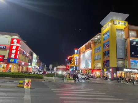 Jinpeng Business Hotel (Zhongshan Hot Spring Sanxiang Yujiayu Branch)