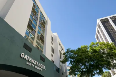 Gateway Hotel Santa Monica Отели рядом с достопримечательностью «Санта Моника Стейт Бич»