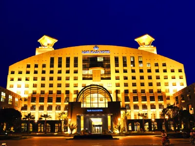 Rose Plaza Hotel Hotels near Qianjiang Railway Station