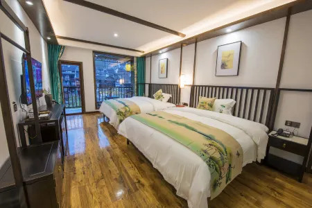 Floral Hotel ·Fenghuang Grand Riverview