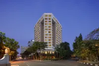 Aryaduta Bandung Hotels near Masjid Jihadul Wasilah