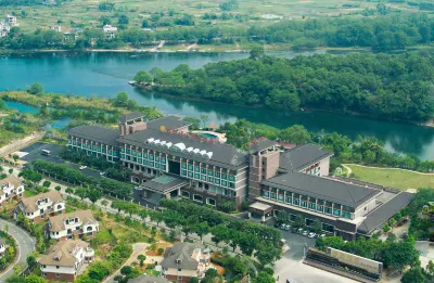 Guilin Lijiang Holiday Hotel Hotels near Guilin Railway Station