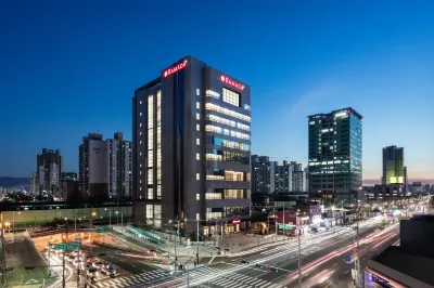 Ramada by Wyndham Seoul Sindorim Hotel berhampiran Hyundai Department Store(D-CUBE City)