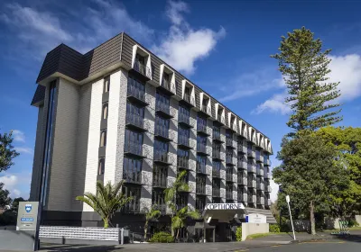 Copthorne Hotel Auckland City Hotels near Ranui Library