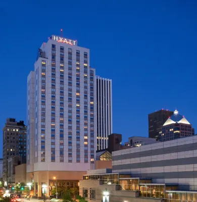 Hyatt Regency Rochester Hotel dekat Seneca Park