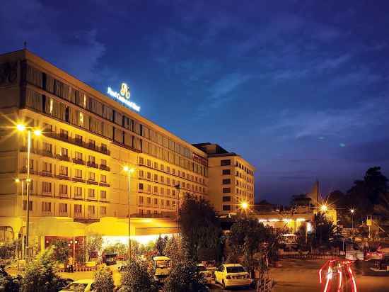 Pearl Continental Hotel, Lahore Hotel Exterior