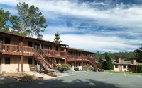 Oceanpoint Ranch Hotels near Ball and Skein and More