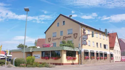 Hotel-Gästehaus Löwen Hotels in der Nähe von Schloss Donzdorf (Sehenswürdigkeit - nicht Restaurant)