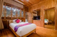 Tengchong Soul Recovery Fuxilou Inn (Yalya Lake Branch) Отели рядом с достопримечательностью «Город Циоло»