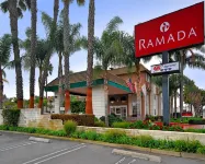 Ramada by Wyndham Costa Mesa/Newport Beach Hotels near Angels Playground