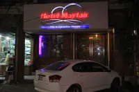 Hotel Mayfair Hotels near جامع مسجد رحمۃ للعالمین