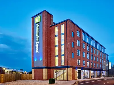 Holiday Inn Express Grimsby Hoteles en Laceby