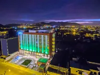 Radisson Hotel Guayaquil Hotels near Dromayor