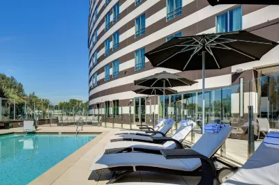 Parkwest Bicycle Casino Hotels near Los Angeles International Airport