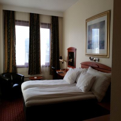 Basic Double Room Chesterfield Hotel Promo Code